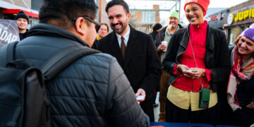 Handing Out Free Tickets, Mamdani Says Theater Should Not Be ‘a Luxury’