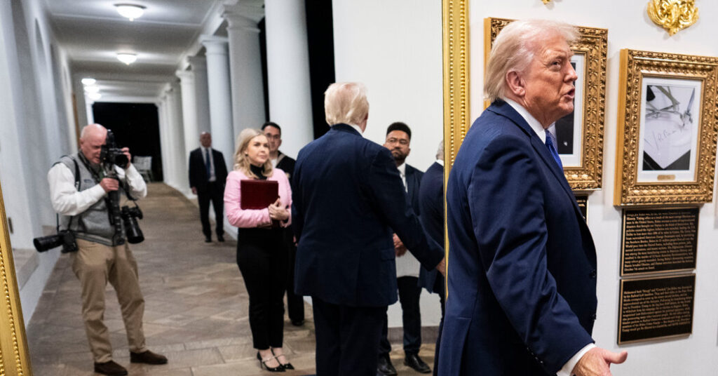 How Our White House Photographer Finds New Angles on the Oval Office