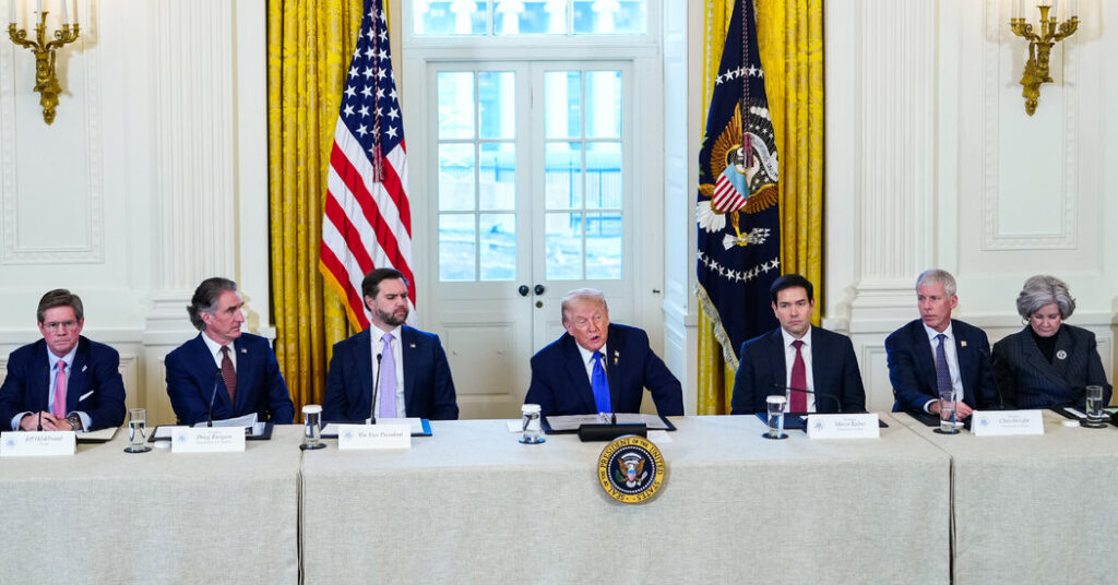 Trump Urges Oil Companies to Speed Work in Venezuela