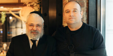 For the Hero of the Bondi Beach Attack, a Whirlwind Visit to America