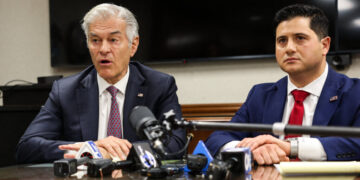 Dr. Oz Visits California to Target Fraud