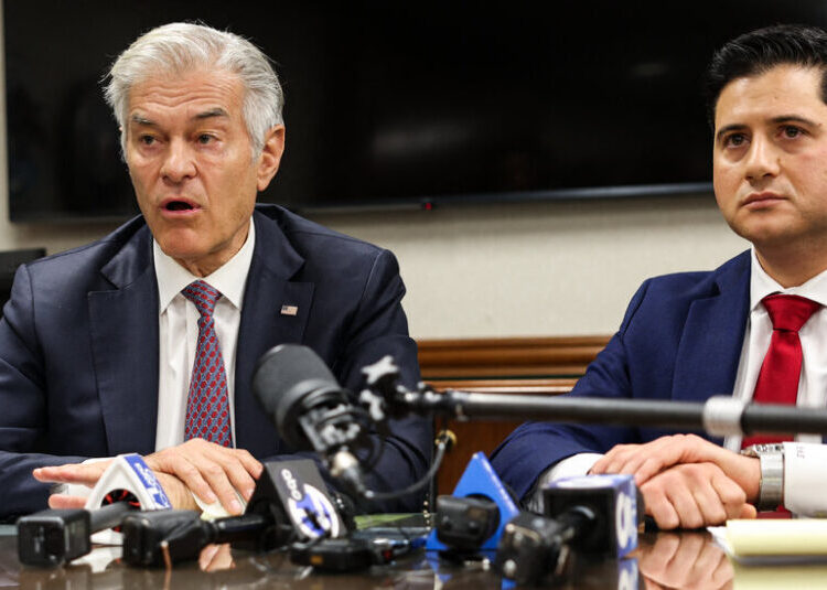 Dr. Oz Visits California to Target Fraud