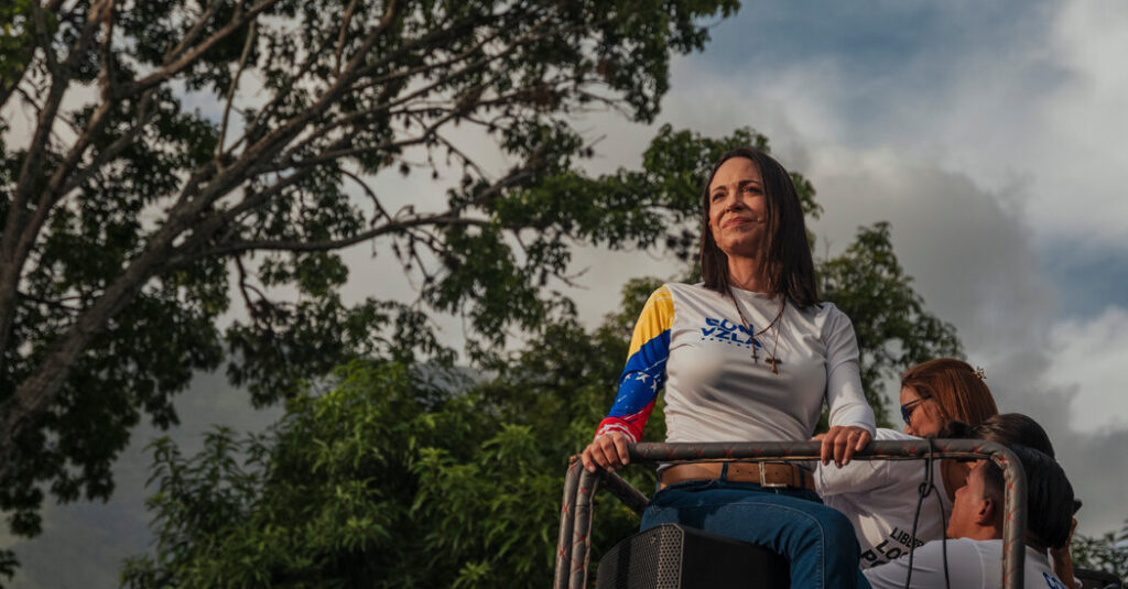 Trump Signals He Will Meet Venezuela’s Machado After Offer of Her Nobel