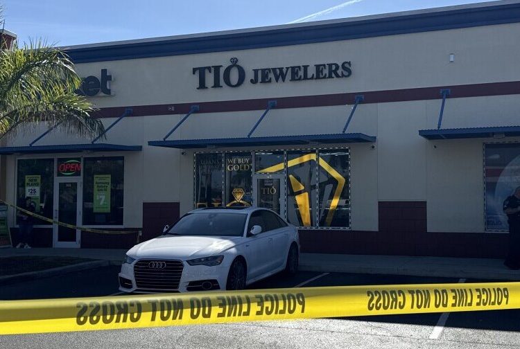 Men Cut Hole in Bathroom Wall to Steal Over $500,000 in Jewelry