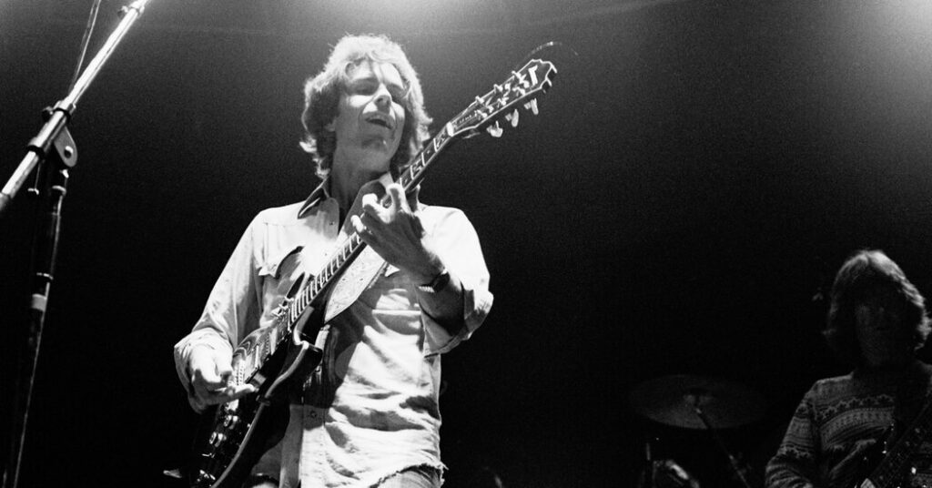 Bob Weir, Guitarist and Founding Member of the Grateful Dead, Dies at 78