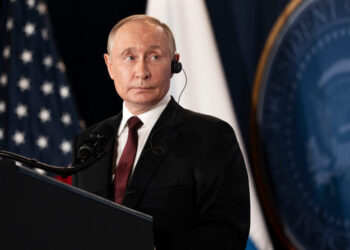 Why Putin Went Quiet When Challenged by Trump Over Venezuela