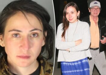 Tommy Lee Jones’ daughter, Victoria, seen in mugshot 6 months before death