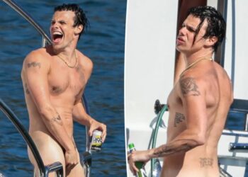 Pop star Yungblud ditches his clothes, bares all during wild private yacht party