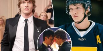 ‘Heated Rivalry’ star Connor Storrie makes talk show debut on Seth Meyers — how to watch