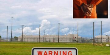 3 dead, 14 injured in massive Georgia prison brawl