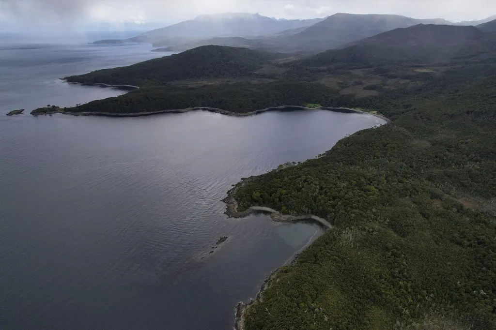 The park, Cape (Cabo) Froward National Park, would stretch some 370,000 acres. 
