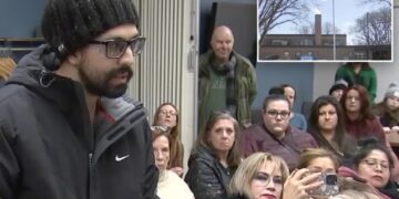 Chicago teacher placed on leave after Facebook post supporting ICE sparks outrage from activists