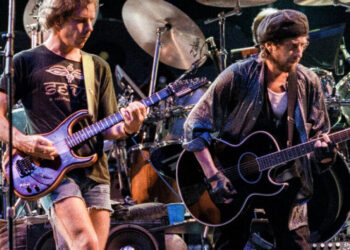 Bob Weir, a Virtuoso of Hot Pants