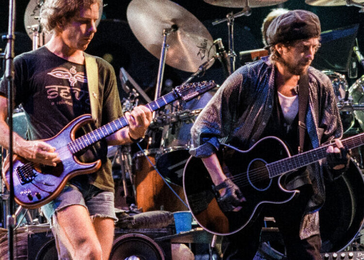 Bob Weir, a Virtuoso of Hot Pants