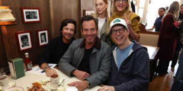 With the Golden Globes, Podcasts Are Ready for Their Close-Up