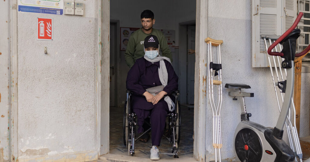 Inside the Doctors Without Borders Clinics that Israel Is Closing in Gaza