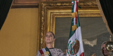 Trump Threats and Venezuela Strike Leave Mexico Agonizing Over How to Respond