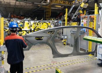 China’s Trade Surplus Surged 20 Percent to New Highs