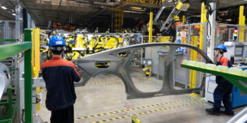 China’s Trade Surplus Surged 20 Percent to New Highs