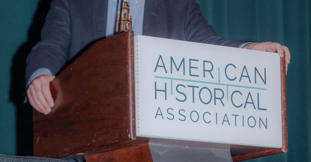 Leaders of Historians’ Group Veto Resolutions Critical of Israel