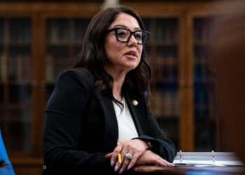 Labor Secretary’s Aides Placed on Leave in Misconduct Investigation