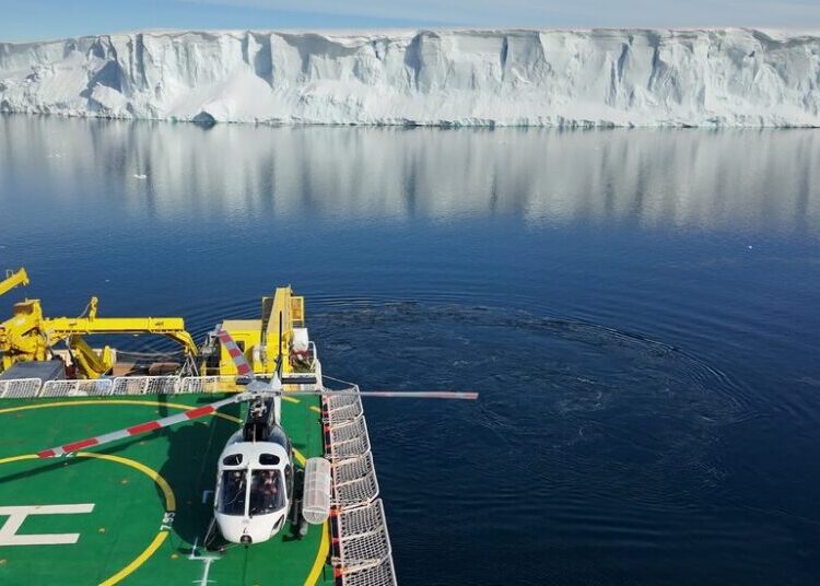 Tantalizingly Close to an Antarctic Glacier, but Weather Blocks the Way