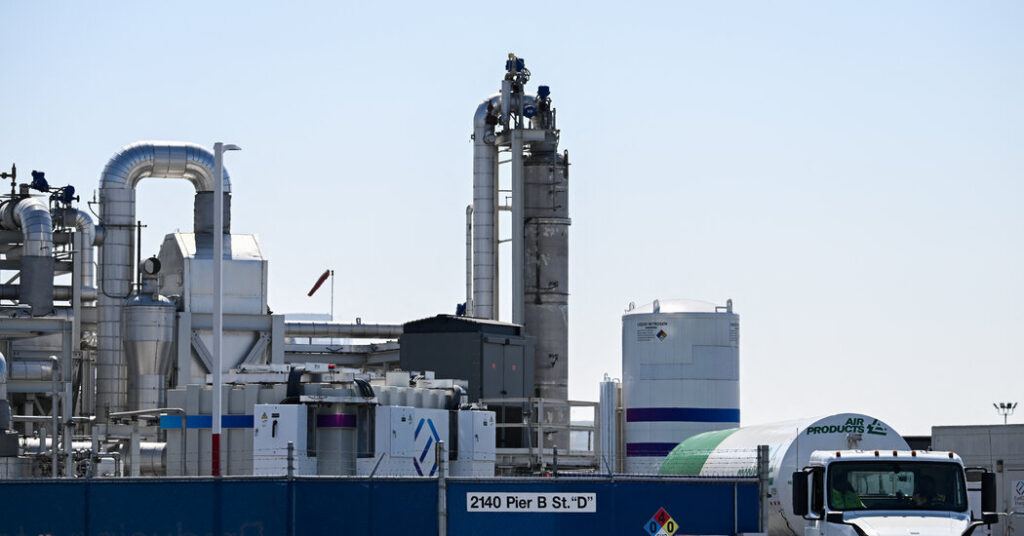 Trump Cuts to Energy Projects in Blue States Were Unlawful, Judge Rules