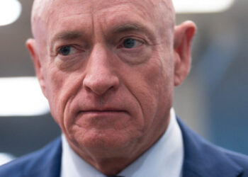 Kelly Sues Pentagon Over Threats of Punishment From Hegseth