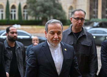 Iran Prepared for War but Ready to Negotiate, Foreign Minister Says