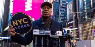 Pitching Crypto and Needling Mamdani: Adams’s Post-Mayoralty Takes Shape