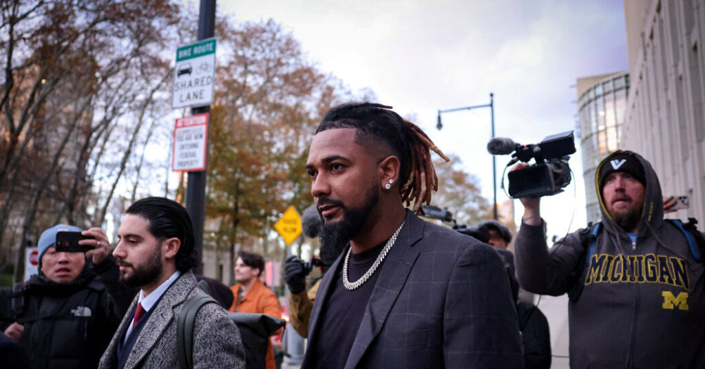 Bettor in Gambling Inquiry Says Messages Were About Roosters, Not Baseball