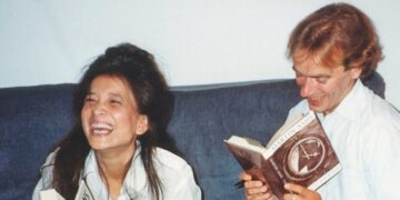 A Blockbuster Memoirist Returns to China, and the Mother Who Shaped Her