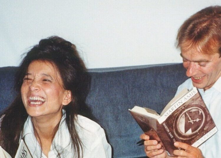 A Blockbuster Memoirist Returns to China, and the Mother Who Shaped Her