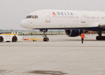 Delta Offers Optimistic Outlook as Travelers Continue to Splurge