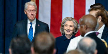 Facing Contempt Threat, Clintons Refuse to Testify in Epstein Inquiry