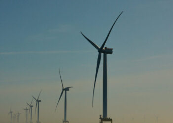 Britain Awards Wind Farm Contracts That Will Power 12 Million Homes