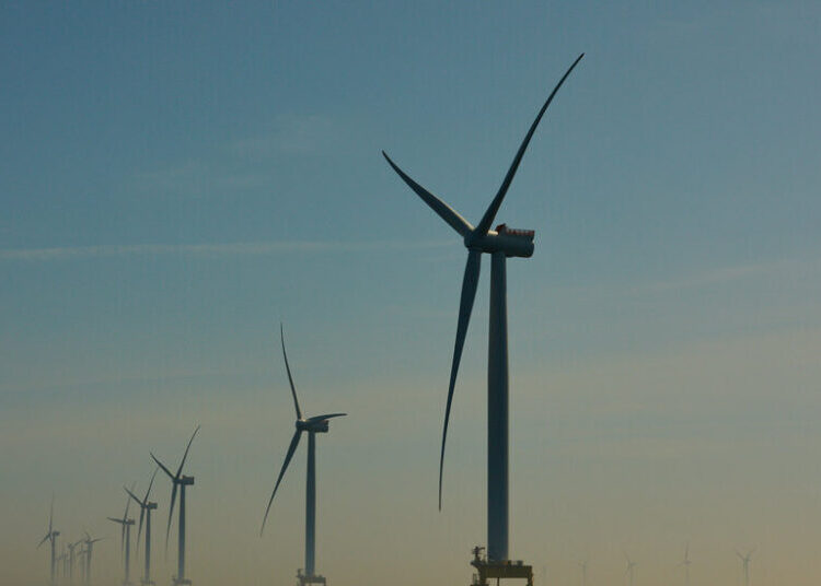 Britain Awards Wind Farm Contracts That Will Power 12 Million Homes