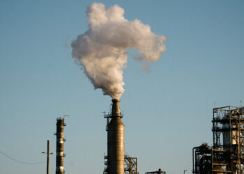 U.S. Refiners to Profit as Trump Asserts Control Over Venezuelan Oil