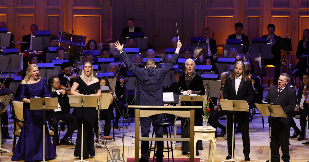 Review: Boston Symphony Can’t Make the Case for Barber’s ‘Vanessa’