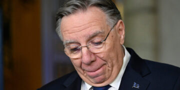 Quebec’s Unpopular Leader to Resign Ahead of Elections
