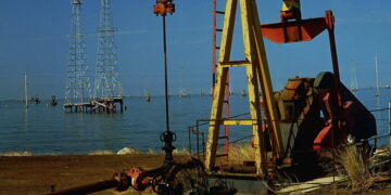 ‘The Devil’s Excrement’: Is Venezuela Cursed by Its Oil?