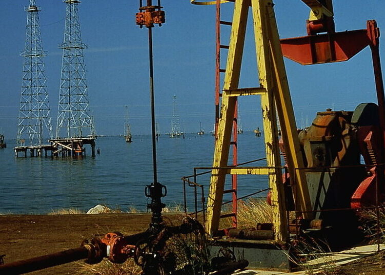 ‘The Devil’s Excrement’: Is Venezuela Cursed by Its Oil?