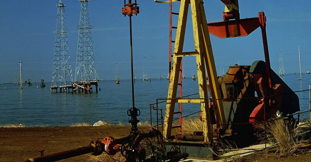 ‘The Devil’s Excrement’: Is Venezuela Cursed by Its Oil?