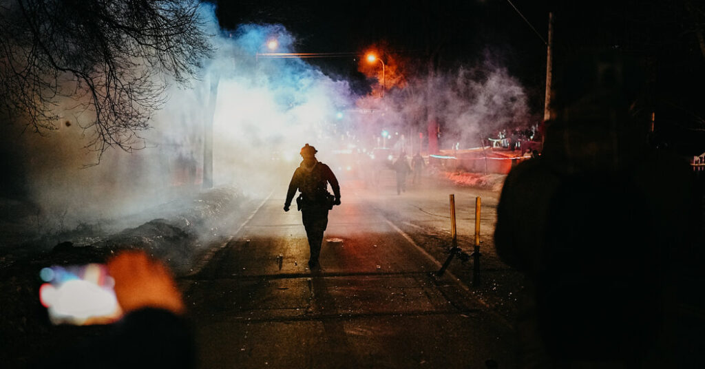 Federal Agent Shoots Man in Minneapolis, Prompting Tense Protests