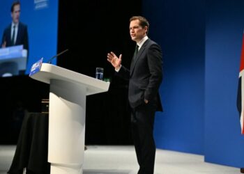 Citing Secret Plot, U.K. Conservative Party Fires a Senior Lawmaker