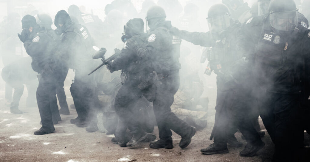 Couple Says ICE Agents Gassed Them as They Drove With 6 Children