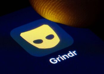 Grindr Review: The OG Gay Hookup App That’s Still Running the Block