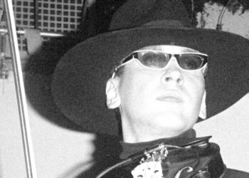 Walter Steding, Otherworldly One-Man Band and Portraitist, Is Dead at 75