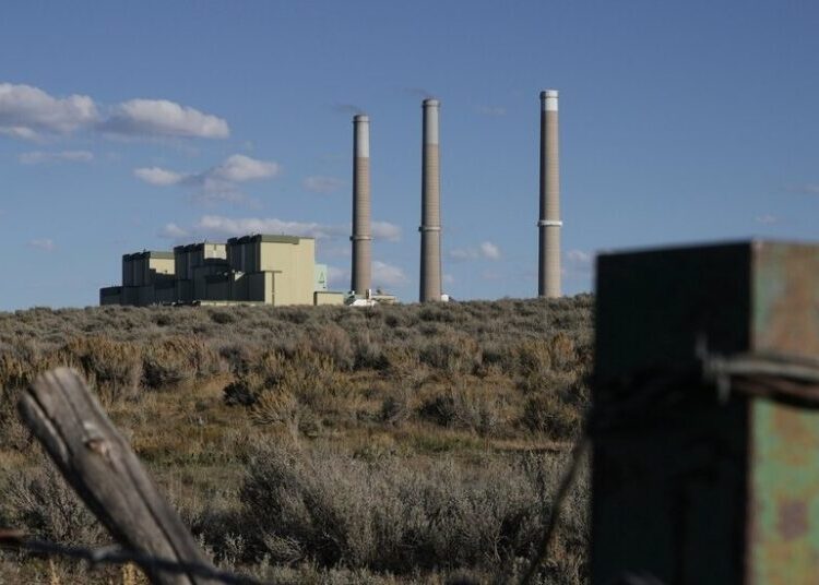 Trump Wants to Halt Almost All Coal Plant Shutdowns. It Could Get Messy.