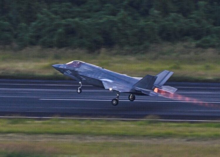 F.A.A. Urges ‘Caution’ Over Oceans in Latin America, Warning of Military Activity